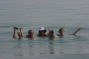 Floatindeadsea